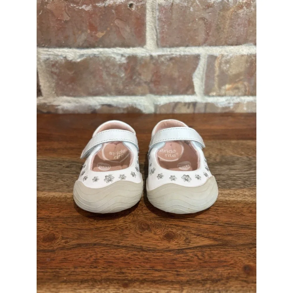 Stride Rite Mira Infant Size 2M Girls White Leather Floral Shoes Mary Jane
